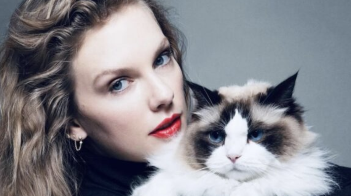 Taylor Swift Endorses Kamala Harris